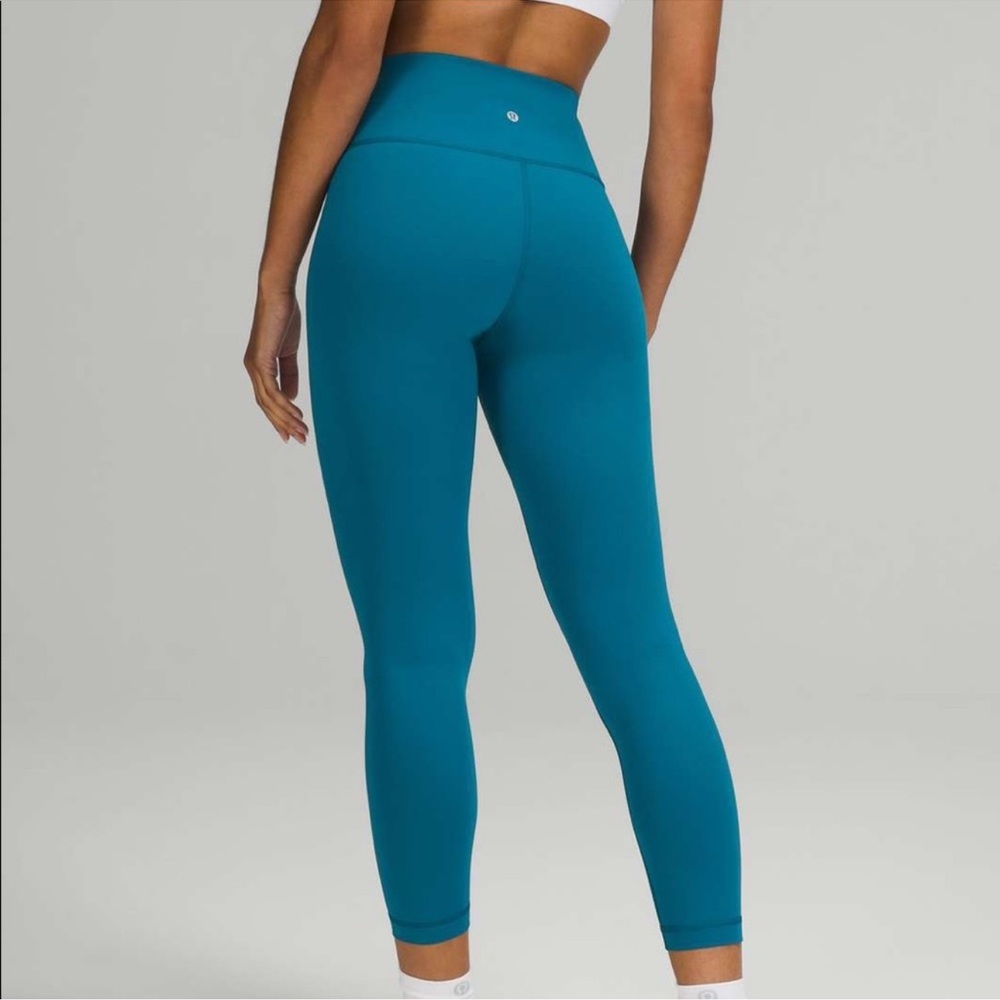 Lululemon Wunder train 25" turquoise size 4